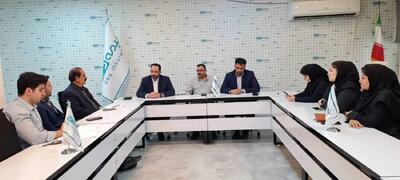  برگزاری نشست مشترک بیمه دی و کانون بازنشستگان کشوری در لرستان