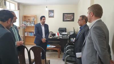  دادستان مرکز لرستان از دادسرای عمومی و انقلاب شهرستان چگنی بازدید کرد