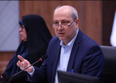  پاسخ هاشمی به انتقادات دبیر: مشکلات را حل میکنیم