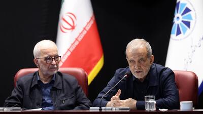  حل مشکلات ارزی، بانکی و گمرکی فعالان اقتصادی در دستور کار دولت
