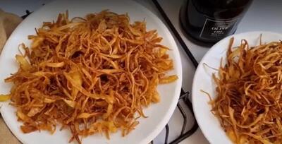  طرز تهیه پیاز داغ چیپسی به ۲ روش آسان