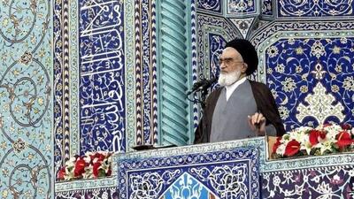  روایت امام جمعه قم از جلسه مجلس خبرگان و انتخاب رهبر انقلاب