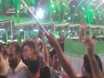  فیلم/ قیام عاشورایی اصفهانی‌ها در بین‌الحرمین