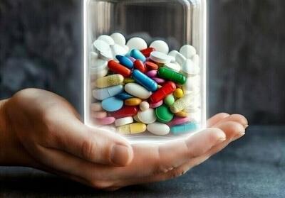  ملاک قیمت دارو سامانه  تیتک  است/ دسترسی پزشکان به لیست داروها - تسنیم