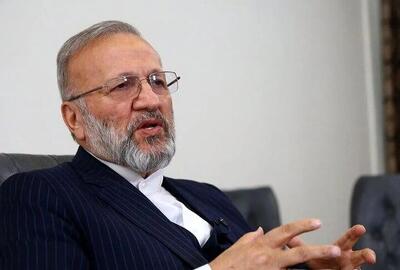  متکی: امروز آمریکایی‌ها پذیرفتند در عرصه نظامی شکست خوردند/ در بعد سیاسی به دنبال این هستند که چگونه می‌توانند رکب بزنند و به اهدافشان برسند/ همان بازی که در برجام اجرا کردند را می‌خواهند پیاده کنند