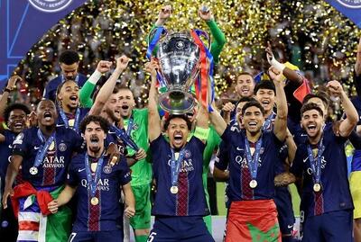  شب دیوانه‌وار پاریسی‌ها در بوداپست؛ جشن قهرمانی PSG از قاب دوربین