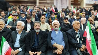  کمپین عجیب برخی از اعضاء «شریان»: اینترنت بین الملل ما را قطع کنید!