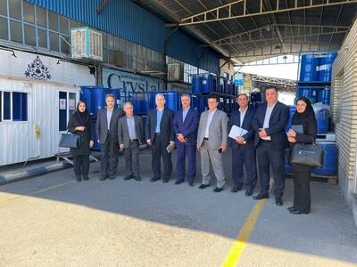  بازدید مدیران بانک سرمایه از کارخانه خورشید فناوران نفیس با هدف توسعه همکاری‌های بانکی