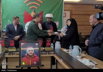  کنگره «راسخ» روایتگر ایثار 3100 شهید امدادگر هلال‌احمر شد - تسنیم