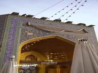  نصب کتیبه‌های ولادت امام هادی(علیه‌السلام) در حرم مطهر رضوی