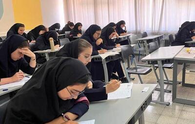  آیا دبیرستانی‌ها تابستان باید به مدرسه بروند؟