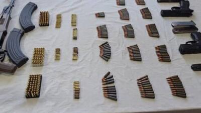  کشف سلاح و مهمات از راکب و ترک‌نشین یک دستگاه موتورسیکلت
