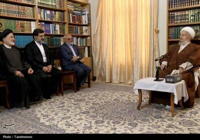  آیت‌الله مکارم شیرازی: مهار گرانی باید در اولویت دولت قرار گیرد - تسنیم