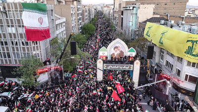  برگزاری مراسم بدرقه و تشییع پیکر رهبر شهید در سه شهر
