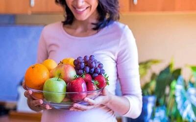 برای یبوست در بارداری چی بخوریم؟ | درمان خانگی یبوست در بارداری