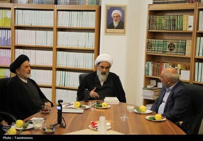 مردمی کردن اقتصاد، راه برون‌رفت از معضلات اقتصادی ایران است - تسنیم