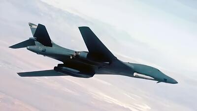  انتشار تصاویر جدید از بمب‌افکن B-1B Lancer