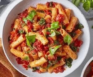  پاستا رژیمی با همه غذاها فرق داره