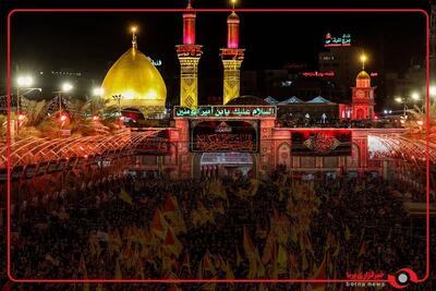 تشییع با شکوه پیکر مطهر رهبر شهید انقلاب اسلامی بر دستان مردم عزادار عراق در حرم مطهر حضرت عباس علیهالسلام