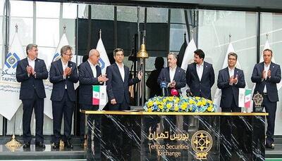 نواخته شدن زنگ آغاز معاملات بورس توسط مدیرعامل هلدینگ تاپیکو