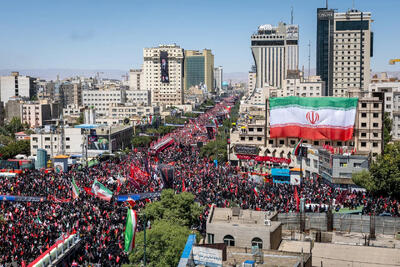  زائران مراسم تشییع رهبر شهید در مشهد ماندگار شدند