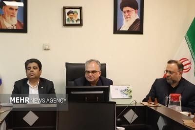  پلاک‌کوبی شترها و نظارت بر ساربانان برای ایمنی راه‌آهن در سمنان