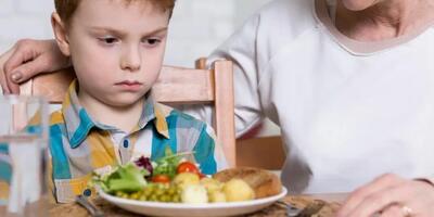 اگر کودک در گرما غذا نمیخورد، این غذاها را امتحان کنید