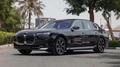  شرایط فروش بی‌ ام‌ و 735i مدل 2026 اعلام شد | قیمت‌ چقدر است؟