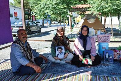  ماندگاری زائران مراسم تشییع رهبر شهید در مشهد