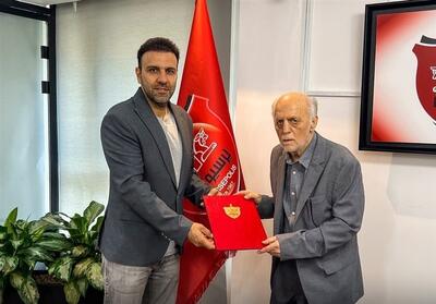  خلیلی حکم سرپرستی‌اش در پرسپولیس را از خوردبین گرفت - تسنیم