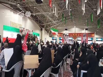  مراسم بزرگداشت رهبر شهید در اصفهان آغاز شد
