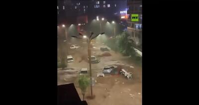  سرگردانی خودرو‌ها در سیل ویرانگر شمال شرقی چین