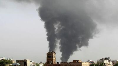 آمریکا و عربستان مسئول بمباران فرودگاه صنعا هستند