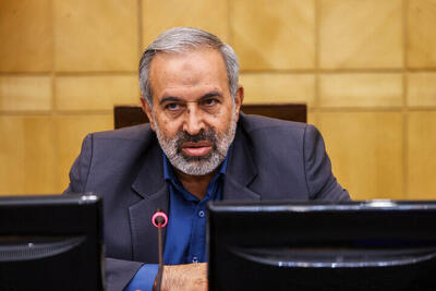 نماینده مجلس: رفتارهای افراطی فرصت توسعه را از کشور میگیرد