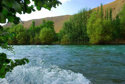 فرماندار گرمسار: نشست ملی برای ساماندهی حقابه حبلهرود هفته آینده برگزار میشود