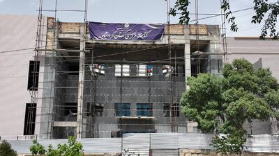  عزم دولت برای پایان ۱۹ سال انتظار؛ تکمیل کتابخانه مرکزی کرمانشاه شتاب گرفت
