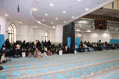  از اخلاص تا بصیرت؛ بازخوانی ویژگی‌های راهبردی رهبر شهید در محفل خادمیاران رضوی شیراز