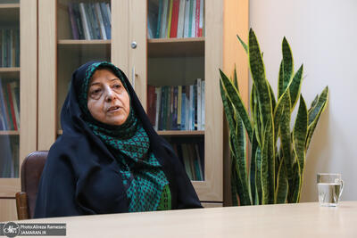 معصومه ابتکار: رهبری شهید به من گفتند «موضوع خشونت داخل خانواده و جامعه علیه زنان زیبنده جامعه ما نیست»/ لایحه منع خشونت علیه زنان تحت تأثیر فشارهای سیاسی متوقف ماند/ رهبری حامی جریانات سیاسی اصیلی بودند که برای اعتلا و سربلندی ایران تلاش میکردند