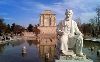  سفر به ایران قدیم؛ مقبرۀ فردوسی وقتی هنوز شبیه «هرم» بود؛ 93 سال قبل