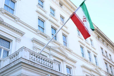  سفارت ایران در لندن: آمریکا امنیت تنگه هرمز را به خطر انداخته است