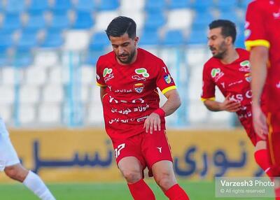 یک بازیکن دیگر از فولاد جدا شد