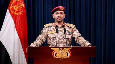 یحیی سریع: فرودگاه ابها را با موشک و پهپاد هدف قرار دادیم/ به عربستان درباره حریم هوایی هشدار دادیم