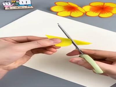  کارت‌پستال گل‌گلیِ ساده و بامزه