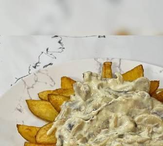  سیب زمینی تنوری با سس قارچ خوشمزه