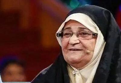  داریوش فرضیایی به سوگ مادر نشست