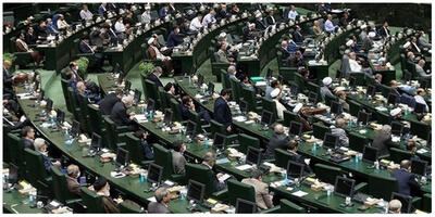  آقاتهرانی رئیس کمیسیون فرهنگی شد/ علیزاده رئیس کمیسیون صنایع و معادن باقی ماند