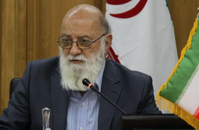  علاقه‌مندی عمیق رهبر شهید به درختکاری و فضای سبز شهری