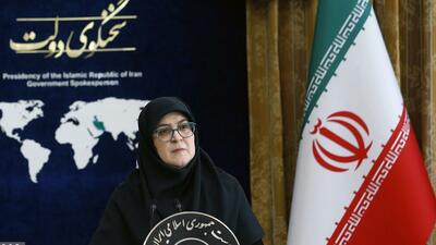 مهاجرانی: دولت با تمام ظرفیت پای کار مردم است