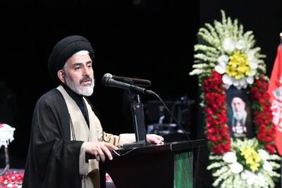  امام جمعه ارومیه: شهادت رهبر انقلاب موجب انسجام بیشتر ملت ایران شد