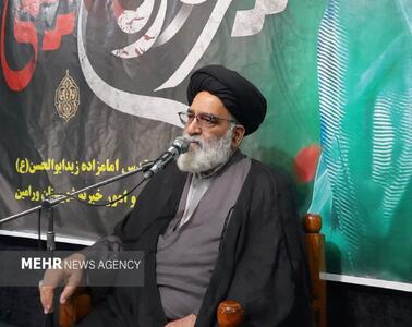  حوزه‌های علمیه باید پرچمدار تبیین اندیشه و ادامه راه رهبر شهید باشند